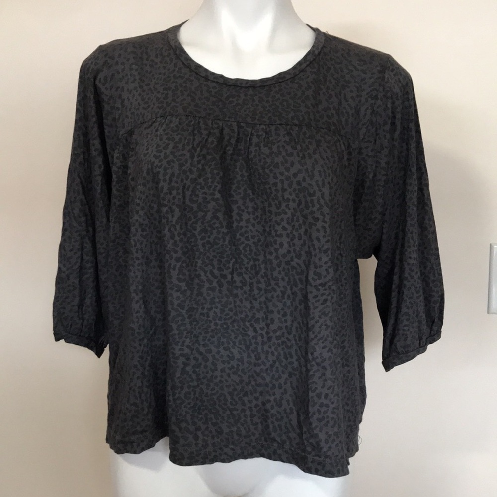 🐬 Sundry Charcoal Leopard Print  Top